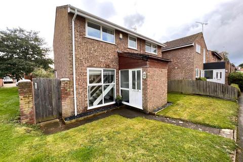 3 bedroom detached house for sale, Harmans Way, Weedon, Northamptonshire NN7