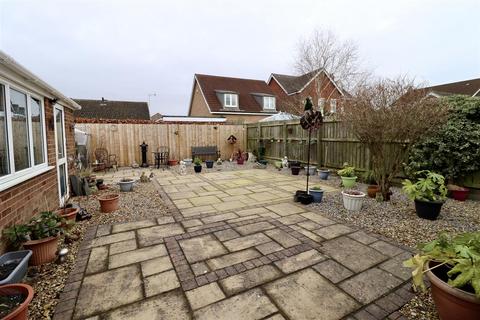 5 Beech Close, Market Weighton, York, YO43 3DZ