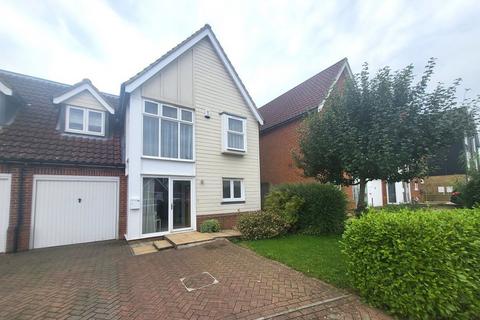 3 bedroom house to rent, Paxton Avenue Hawkinge