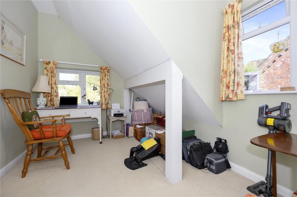 Office/Bedroom 6