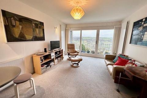 2 bedroom flat for sale, Eastwood Court, Albert Promenade, Halifax