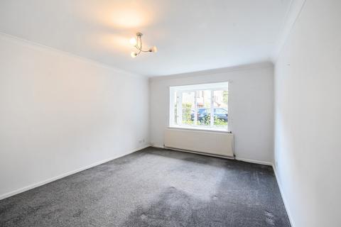 1 bedroom flat for sale, Kerry Garth, Horsforth, Leeds, West Yorkshire, LS18