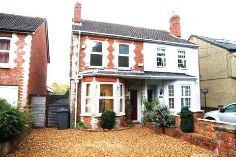 3 bedroom semi-detached house to rent, Old Whitley Wood Lane, Reading, Berkshire, RG2