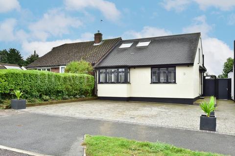 4 bedroom bungalow for sale, Field View Road, Potters Bar, EN6