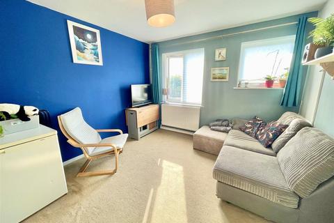 1 bedroom flat for sale, St. Martins Crescent, Newhaven