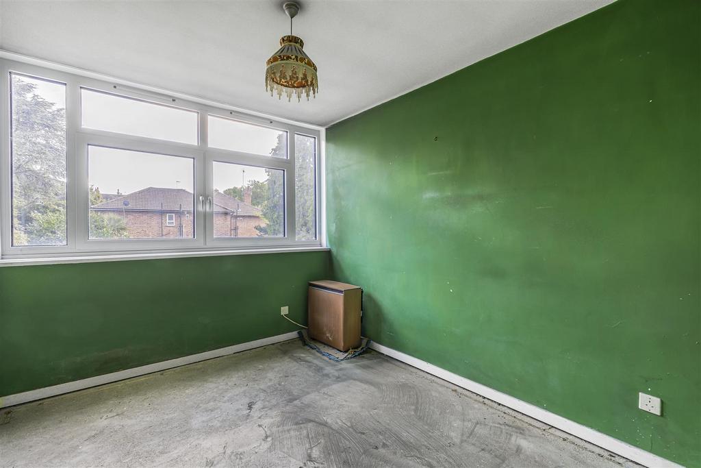 Cotman Close-1.jpg