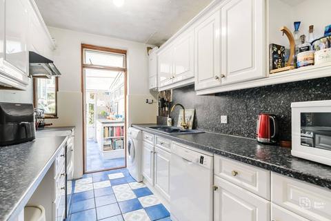 165 Pickhurst Rise, West Wickham, BR4 0AG