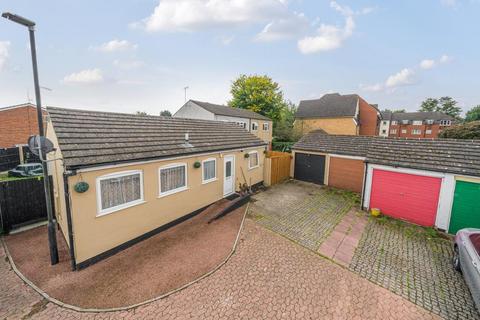 2 bedroom detached bungalow for sale, Slough,  Berkshire,  SL1