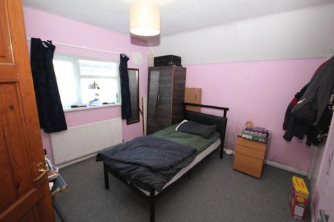 39 Highmead Crescent, Wembley, HA0 4EE