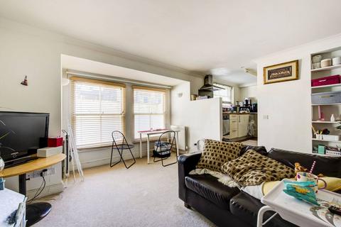 2 bedroom flat for sale, Redcliffe Gardens, Chelsea, London, SW10