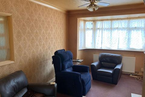 1 Alan Close, Dartford, DA1 5AX
