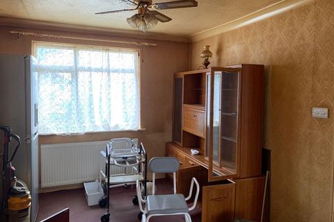 1 Alan Close, Dartford, DA1 5AX