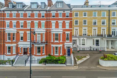 3 bedroom flat for sale, Richmond Hill, Richmond, TW10