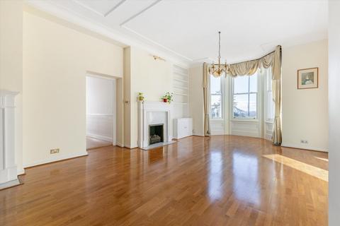 3 bedroom flat for sale, Richmond Hill, Richmond, TW10