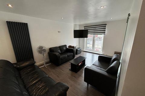 2 bedroom flat to rent, The Lords, Lordswood Rd, Harborne, B17 9RP