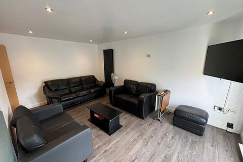 2 bedroom flat to rent, The Lords, Lordswood Rd, Harborne, B17 9RP