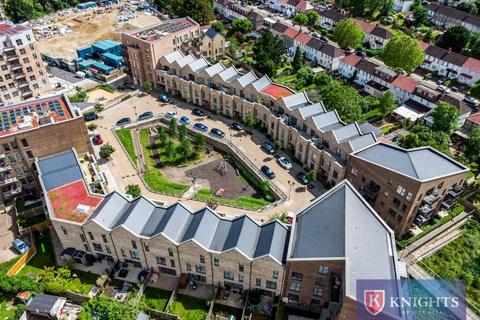 1 bedroom flat for sale, Avory House, 35 Welham Road, London, N14