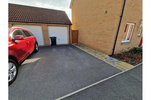 2 bedroom terraced house to rent, Esperia Drive, Bridgwater TA6