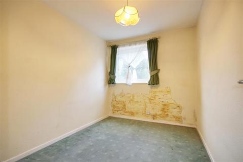 4 Bourne Close, Ware, SG12 0PX