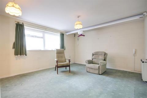 4 Bourne Close, Ware, SG12 0PX