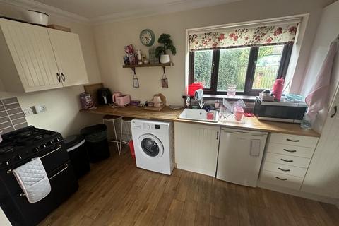 1 bedroom semi-detached house to rent, The Grove, Rumney, Cardiff