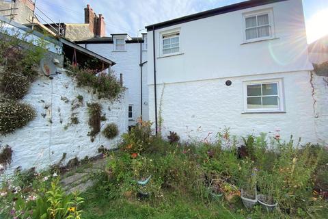 Studio to rent, St. Thomas Street, Penryn