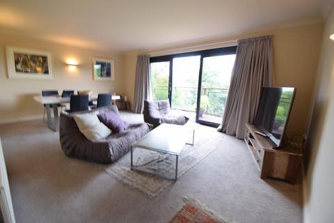 3 bedroom flat to rent, Delhi Close, Poole