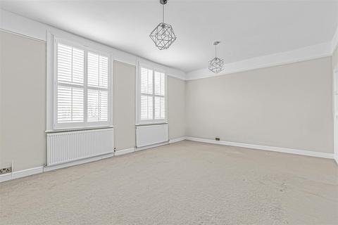 3 bedroom maisonette for sale, Upper Richmond Road West, East Sheen, SW14