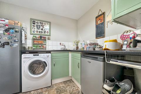 32 Heaton Way, Tiptree, Colchester, CO5 0DZ