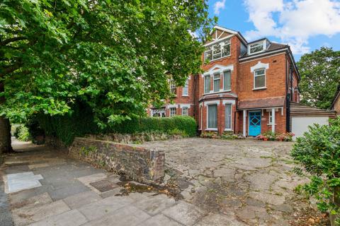 6 bedroom semi-detached house for sale, Great North Road, London N6