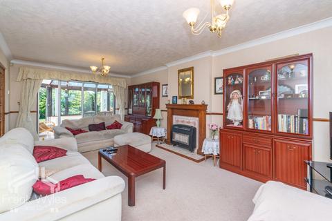 4 bedroom bungalow for sale, Benbow Close, Lytham St. Annes, Lancashire