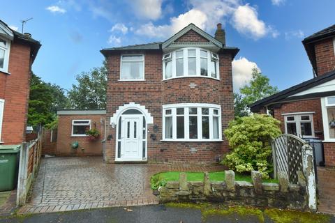 3 bedroom detached house for sale, Hodnett Avenue, Flixton, M41