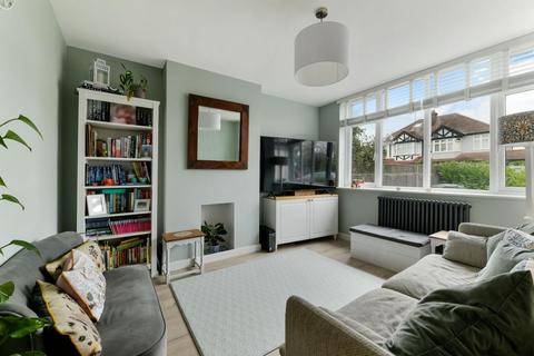 4 Northcroft Road, Epsom, KT19 9TA