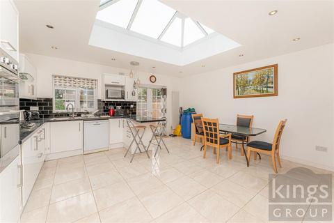 3 bedroom semi-detached house for sale, Parsonage Lane, Enfield