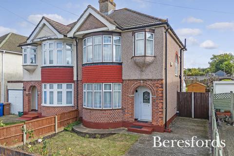 6 Blenheim Gardens, Aveley, South Ockendon, RM15 4EB