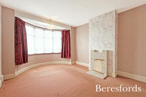 6 Blenheim Gardens, Aveley, South Ockendon, RM15 4EB