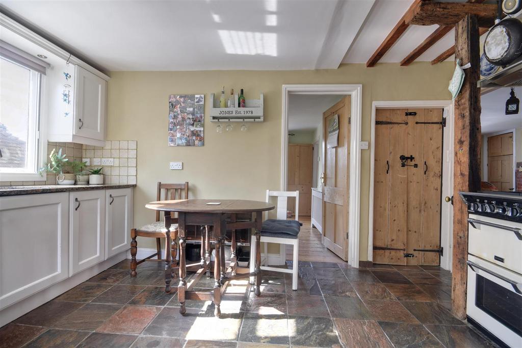 Kitchen / breakfast room