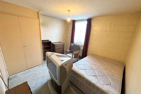 10 Marshall Path, London, SE28 8DX