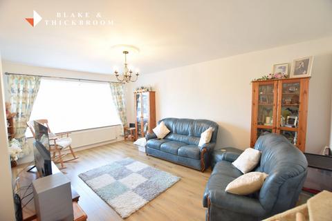 3 bedroom semi-detached house for sale, Hawthorn Road, Clacton-on-Sea