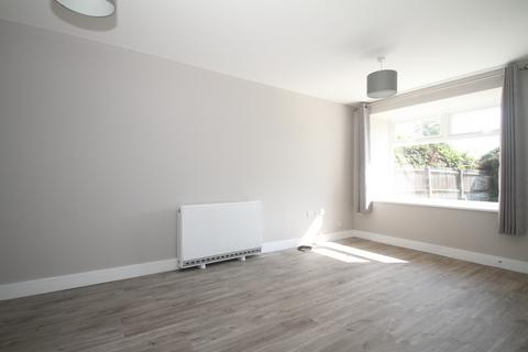 2 bedroom terraced house to rent, Woking GU21