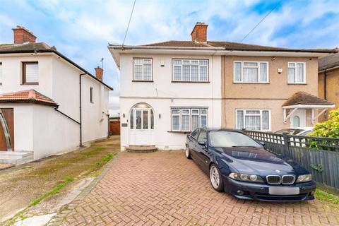 56 Goshawk Gardens, Hayes, UB4 8LB
