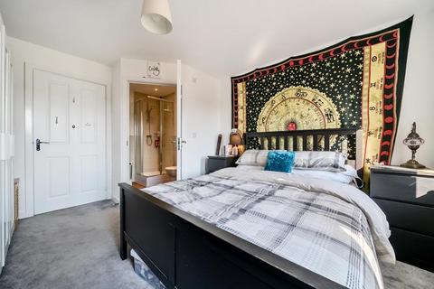58 Wallingford Road, Basingstoke, RG24 9QD