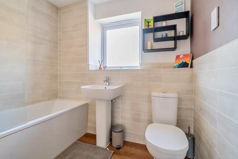58 Wallingford Road, Basingstoke, RG24 9QD