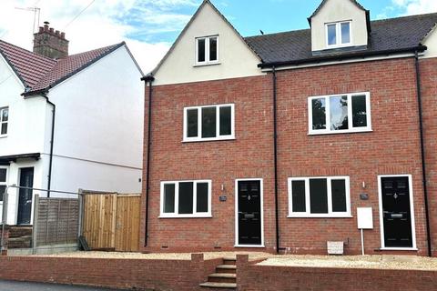 3 bedroom end of terrace house for sale, Pershore Road, Evesham