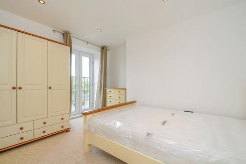 2 bedroom apartment to rent, Merton Road Wandsworth SW18