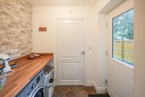 31 Bishops Park Road, Gateshead, NE8 3FF