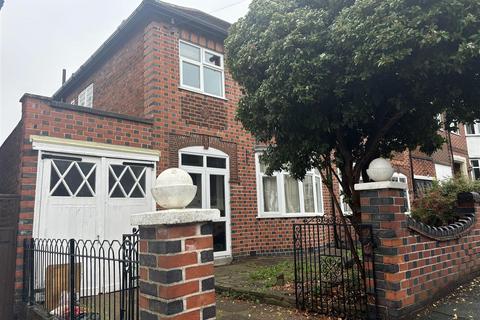 3 bedroom semi-detached house for sale, Kingswood Avenue, Western Park, Leicester