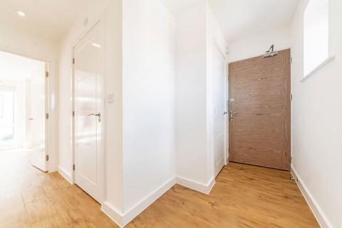 28 Hindmarsh Crescent, Northfleet, Gravesend, DA11 8FD