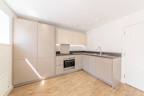 28 Hindmarsh Crescent, Northfleet, Gravesend, DA11 8FD