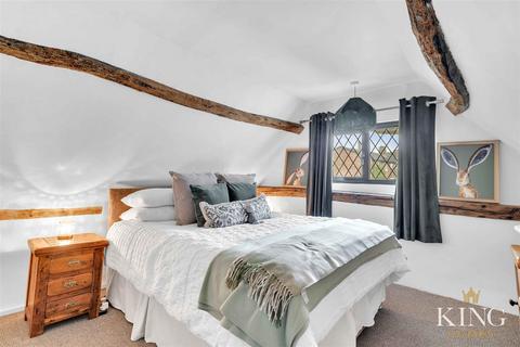 27 Lords Lane, Studley, B80 7QW